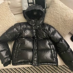 Aritzia Super Puff Shorty